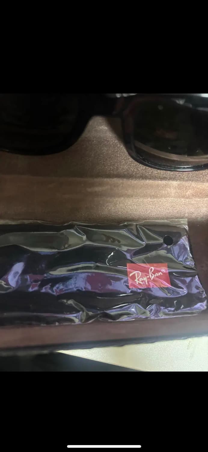 레이벤 2140-901(54mm) 모델 판매합니다 상품이미지3