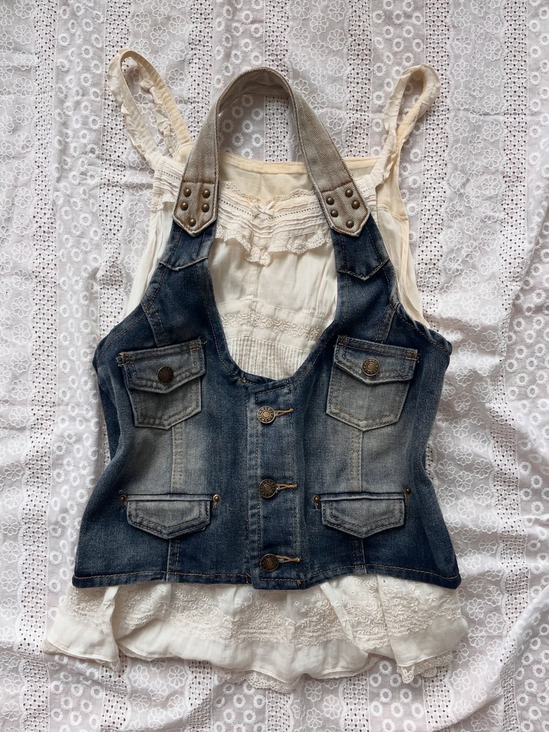 Denim vest + Cream sleeveless 상품이미지1