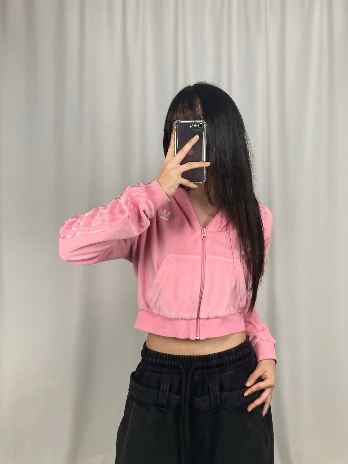 아디다스 벨벳 크롭 후드집업 상품이미지2