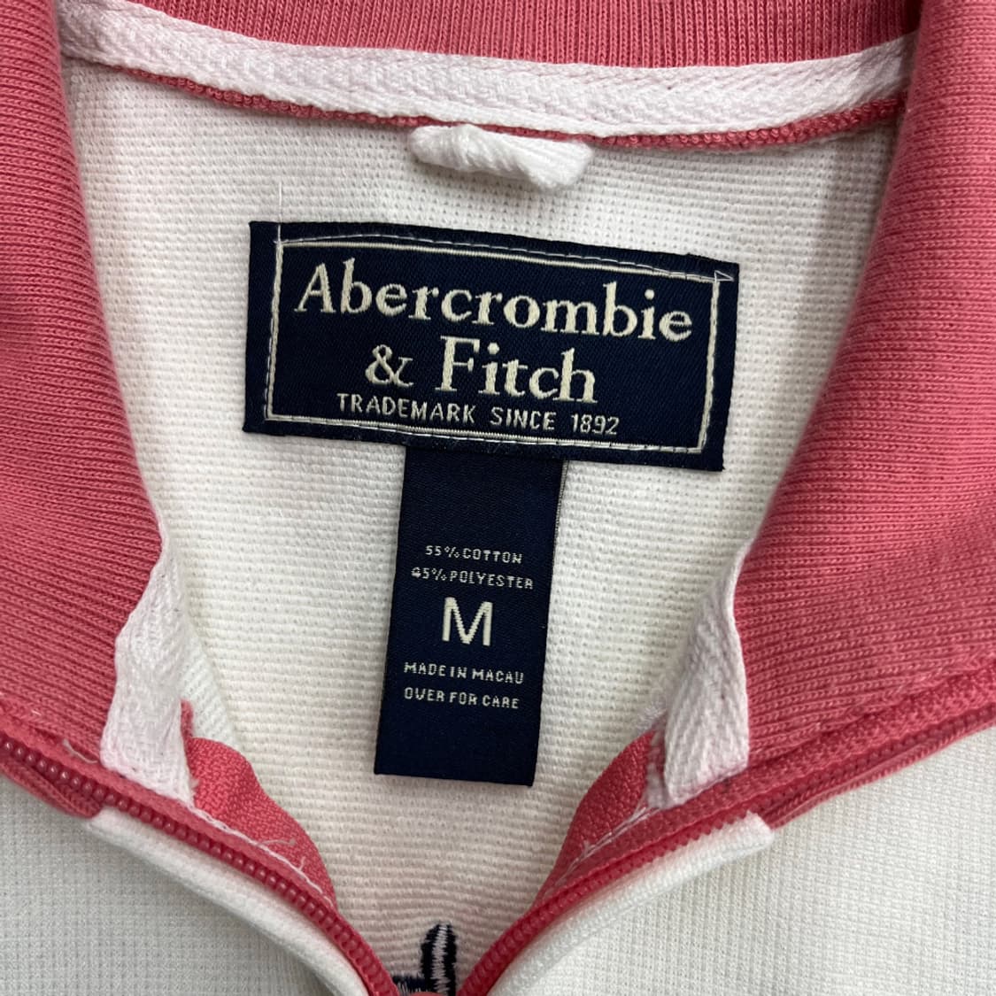 아베크롬비 딸기우유맛 라인 화이트 집업 M ( 여성용 ) 상품이미지6