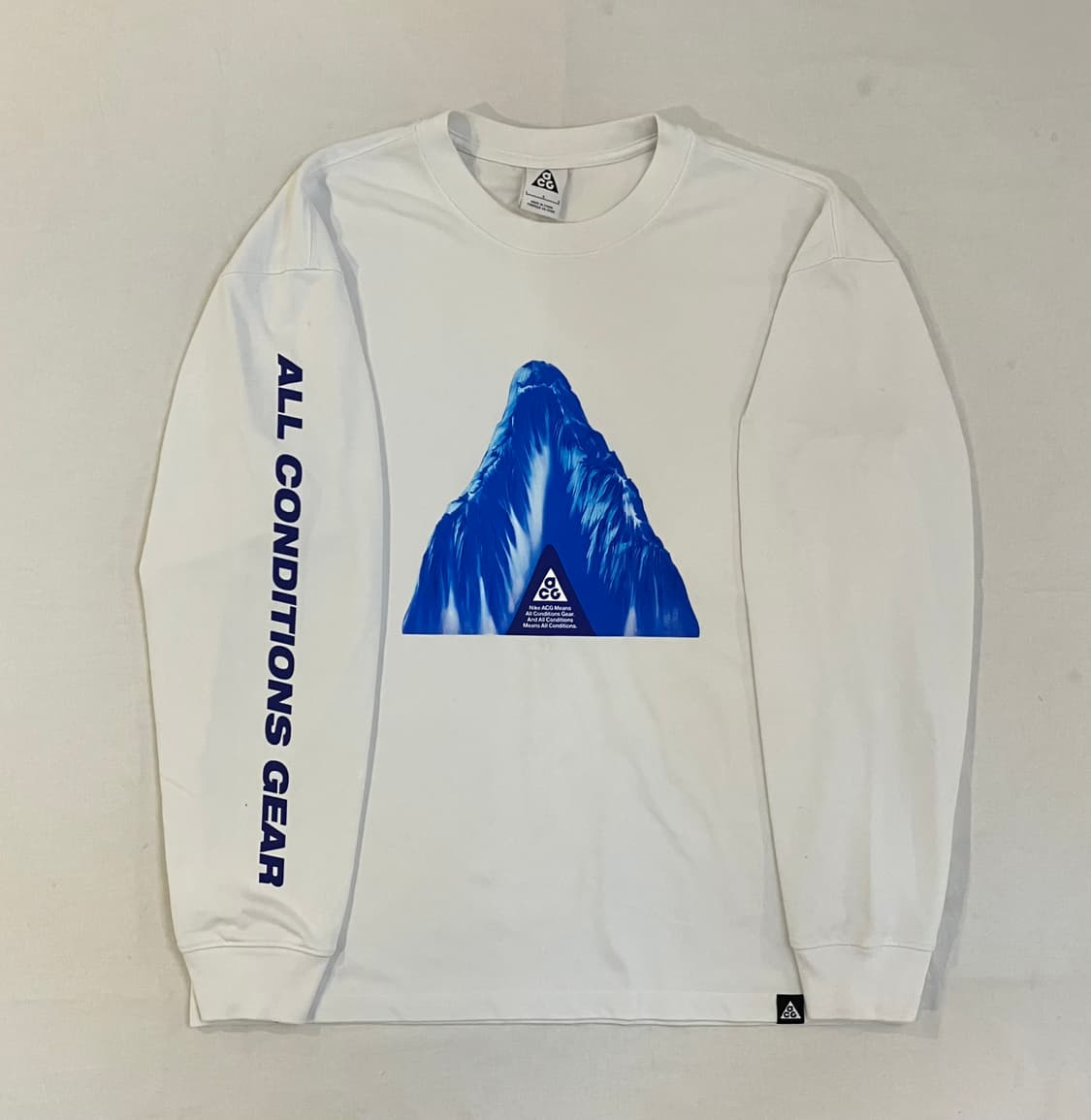 나이키 ACG 아이스 케이브 롱슬리브 티셔츠 화이트 상품이미지1