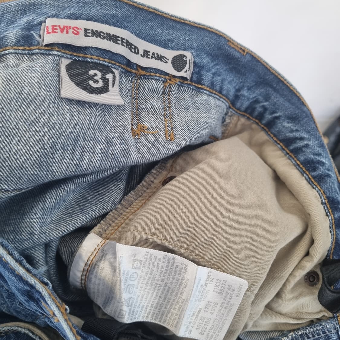 희귀레어 일본 리바이스 엔지니어드진 루즈핏 신치백유럽서부르는게값 상품이미지9