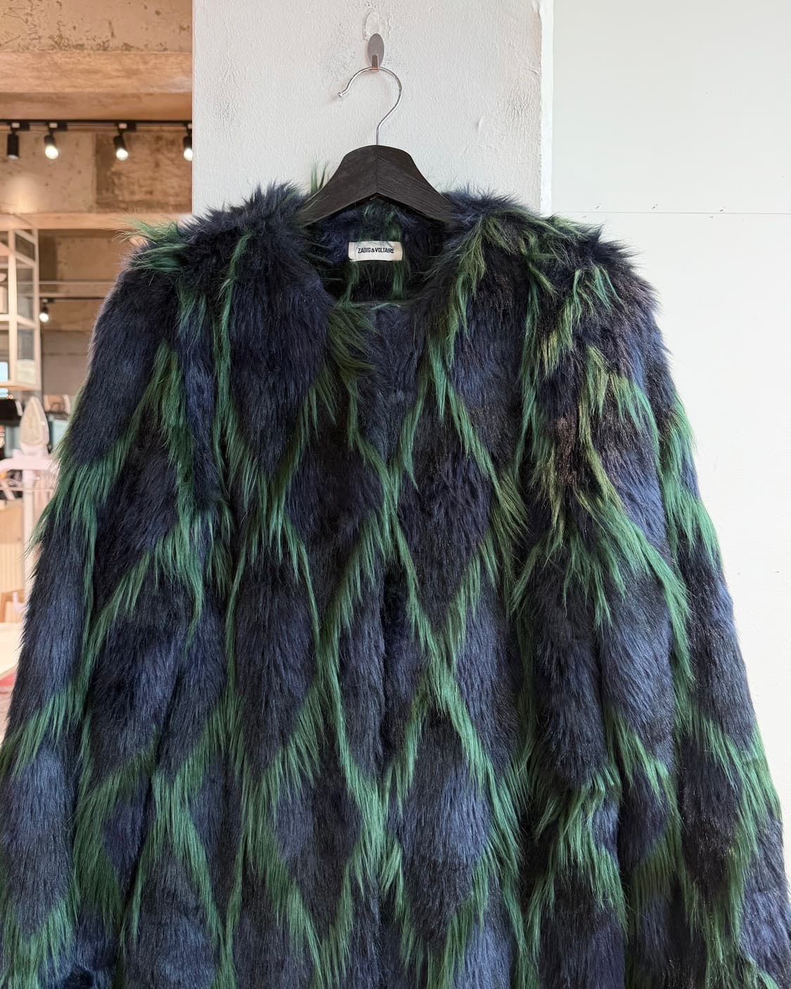 쟈딕 앤 볼테르 블루 그린 패턴 퍼 코트 상품이미지3