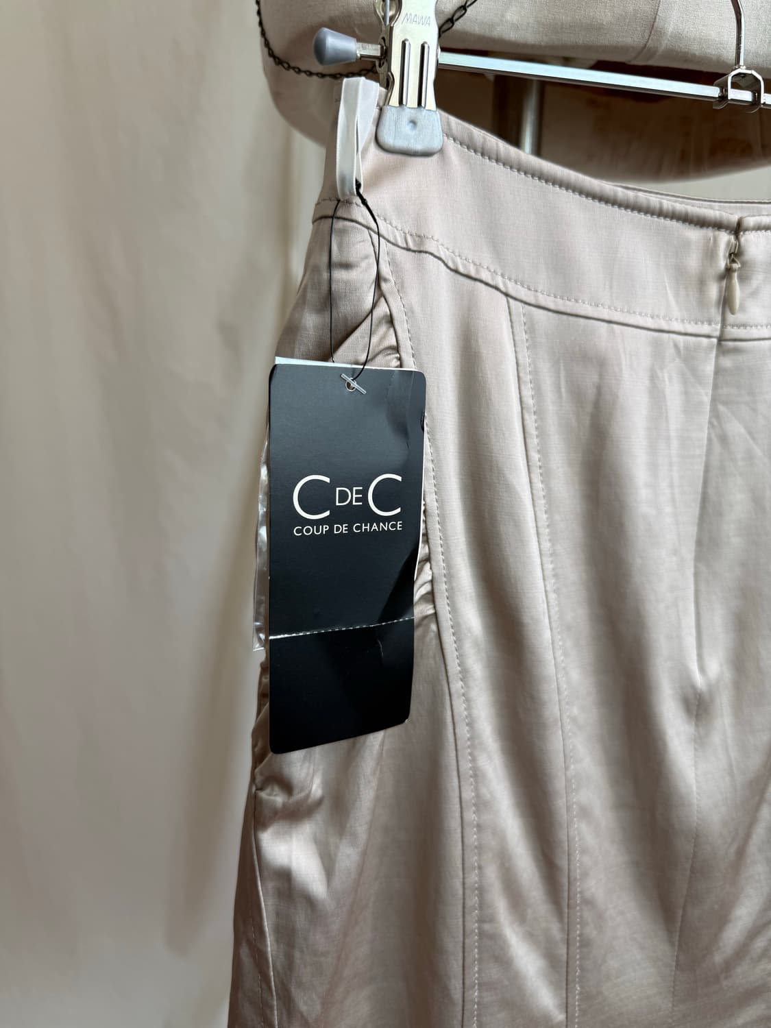 (새상품) Coup de Chance 셔링 미디 스커트 상품이미지5