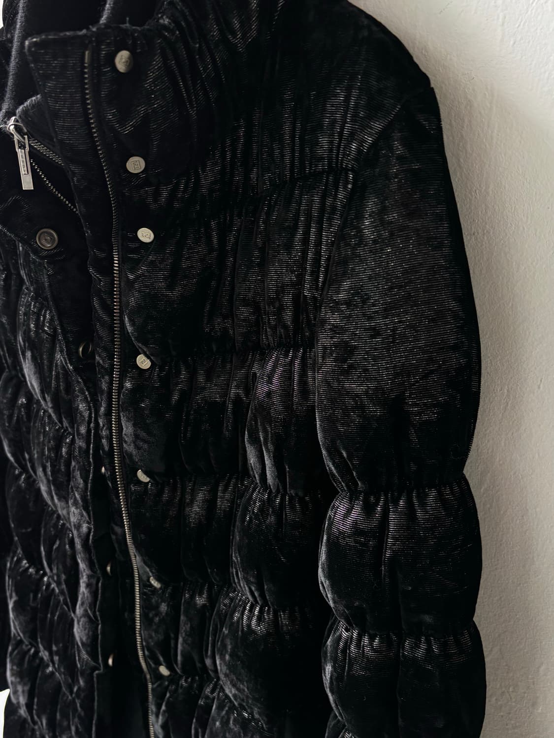 펜디 글리터 롱 패딩  상품이미지8