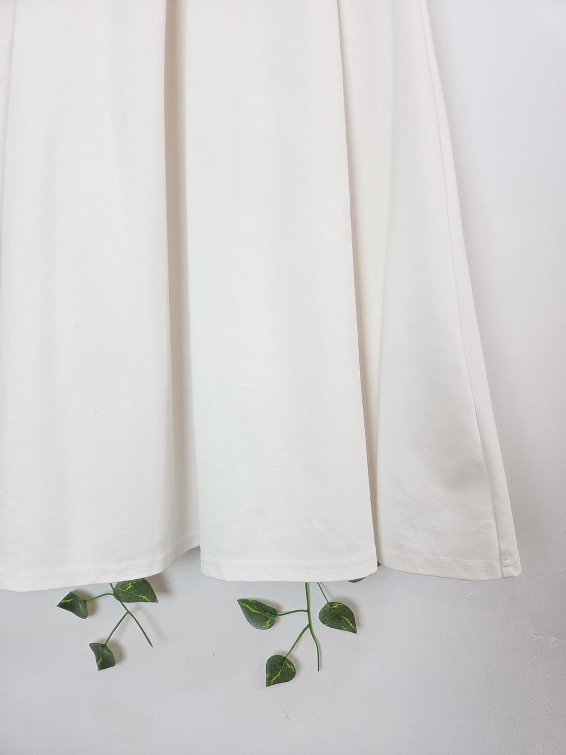 퓨어 미디 스커트 상품이미지3