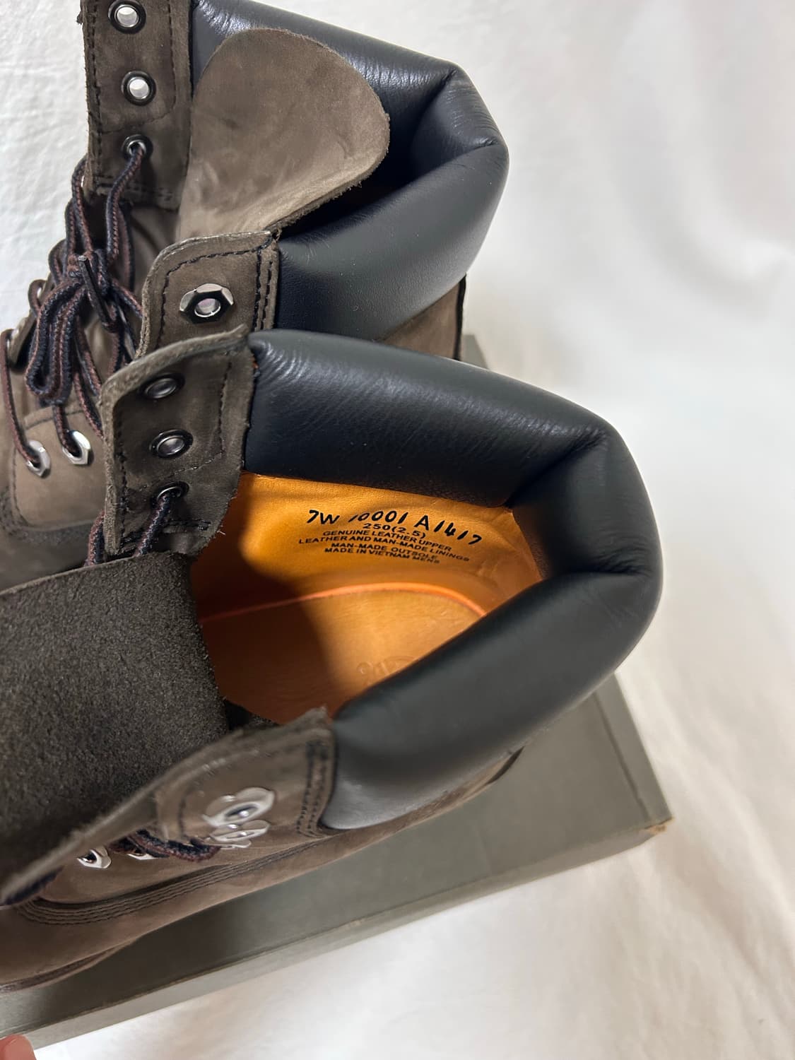 팀버랜드 6인치 스웨이드 부츠 다크 브라운 250mm 상품이미지6