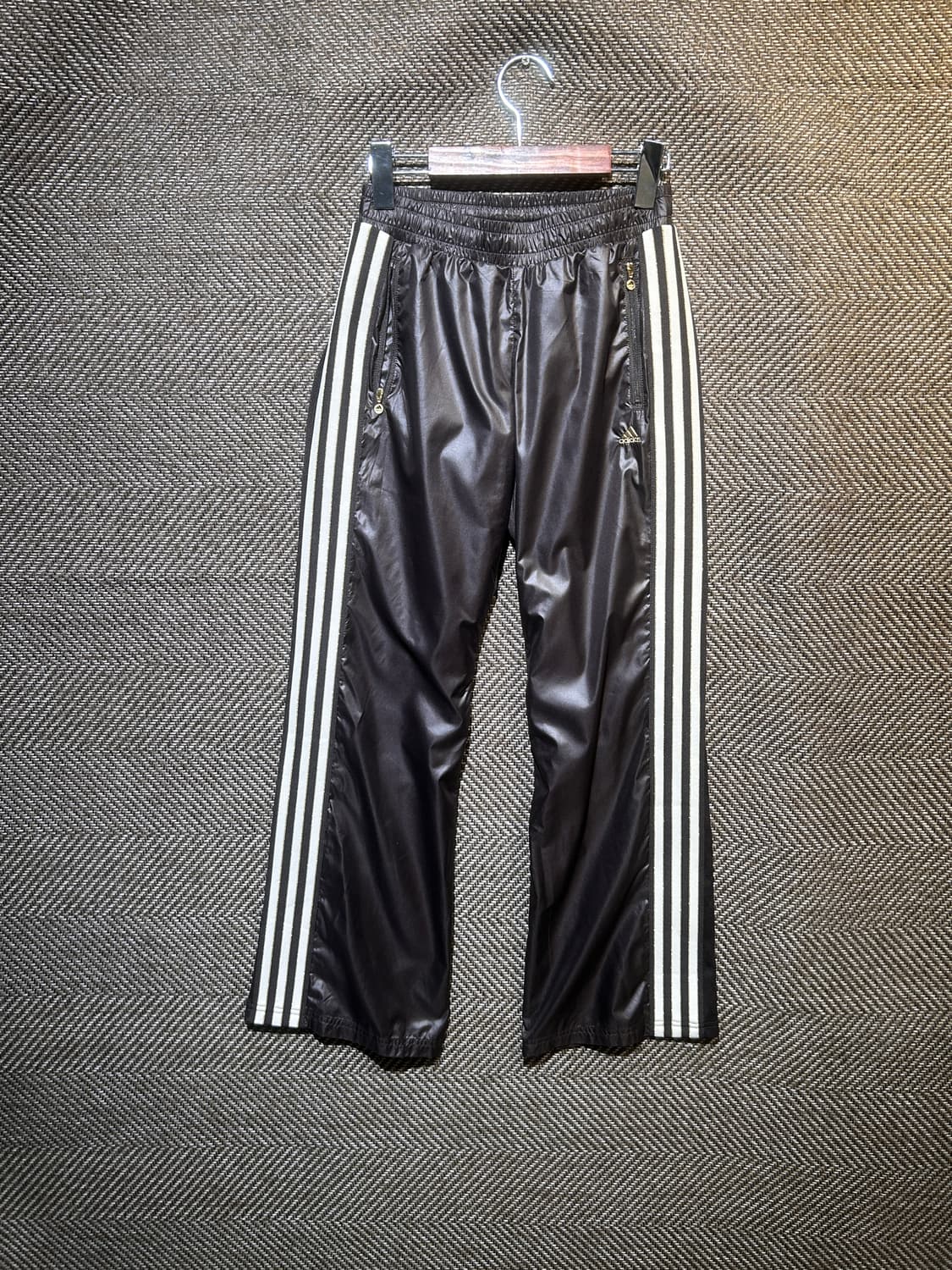 아디다스 유광브라운 디테일팬츠 부츠컷 상품이미지1