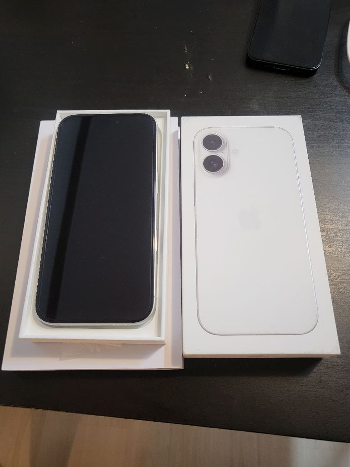 아이폰16 256기가 새제품 상품이미지1