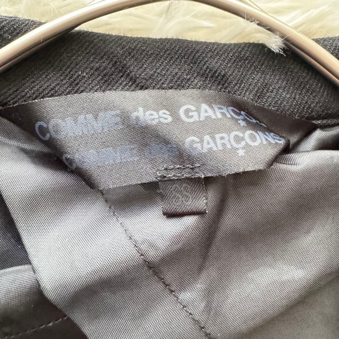 꼼데가르송 Comme des Garçons 주름가공 자켓 블랙 ss사이즈 상품이미지10
