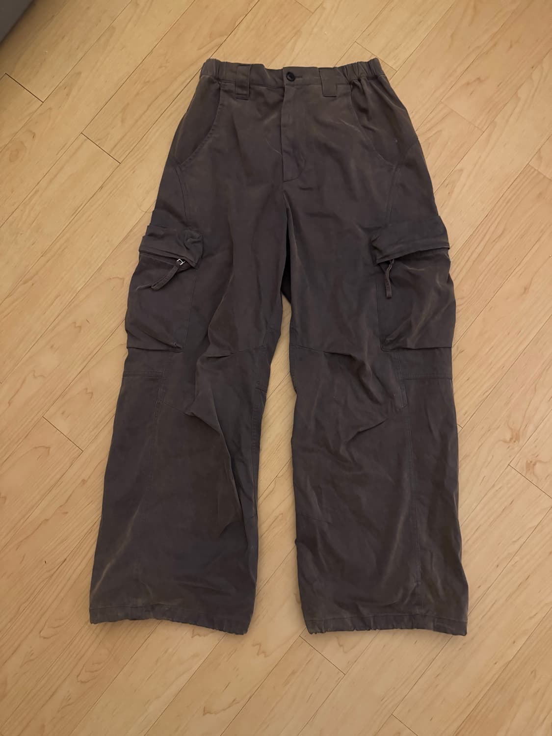 999휴머니티 25FW 블리치드 카고 팬츠 상품이미지3