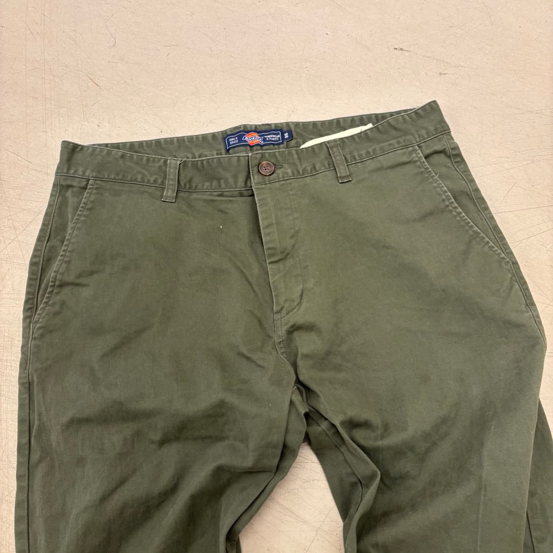 디키즈 카키 코튼 스트레이트 핏 팬츠 상품이미지2