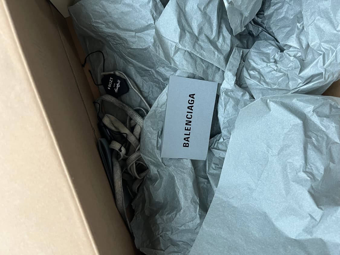 발렌시아가 3xl 43 라이트베이지 상품이미지9