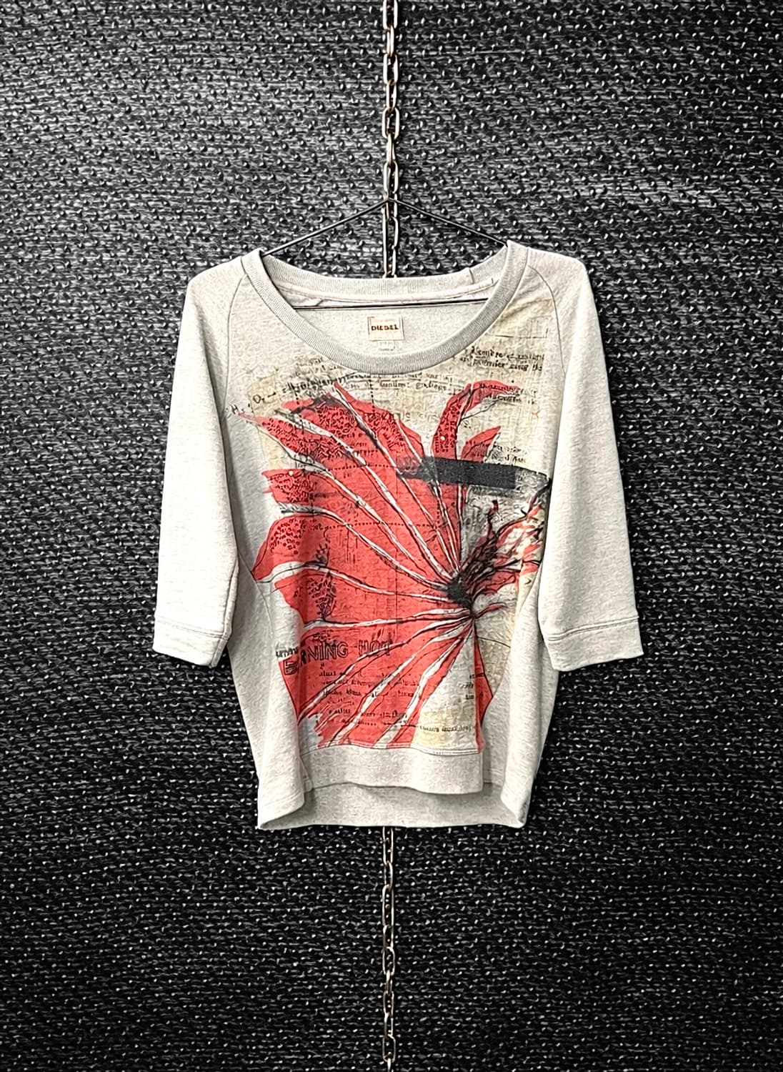 Diesel 레드플라워 크롭 스웻탑 상품이미지1