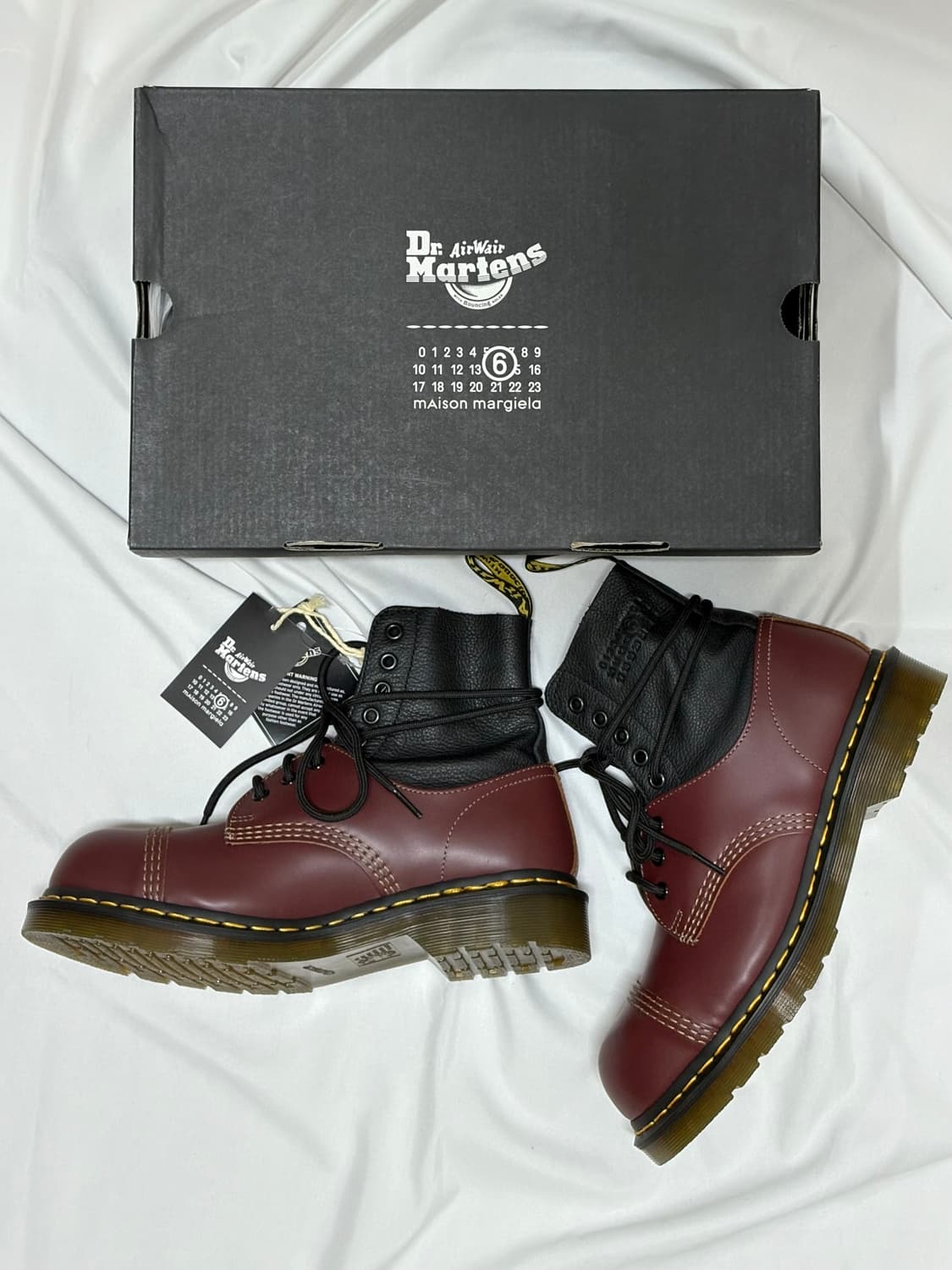 [260] 닥터마틴 x MM6 메종 마르지엘라 1460/1461 상품이미지1
