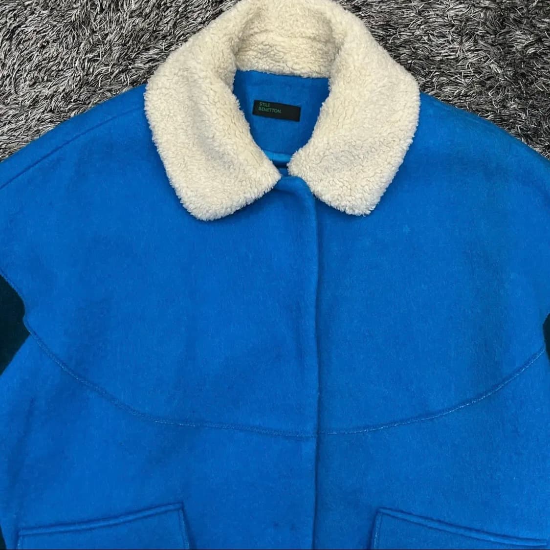 베네통 컬러블록 퍼카라 울 코트 85 (42) 상품이미지2