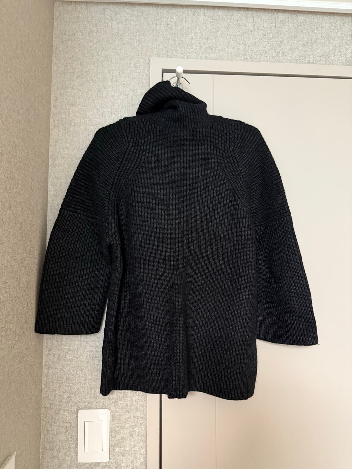 올세인츠 jago roll neck 차콜 니트 상품이미지3