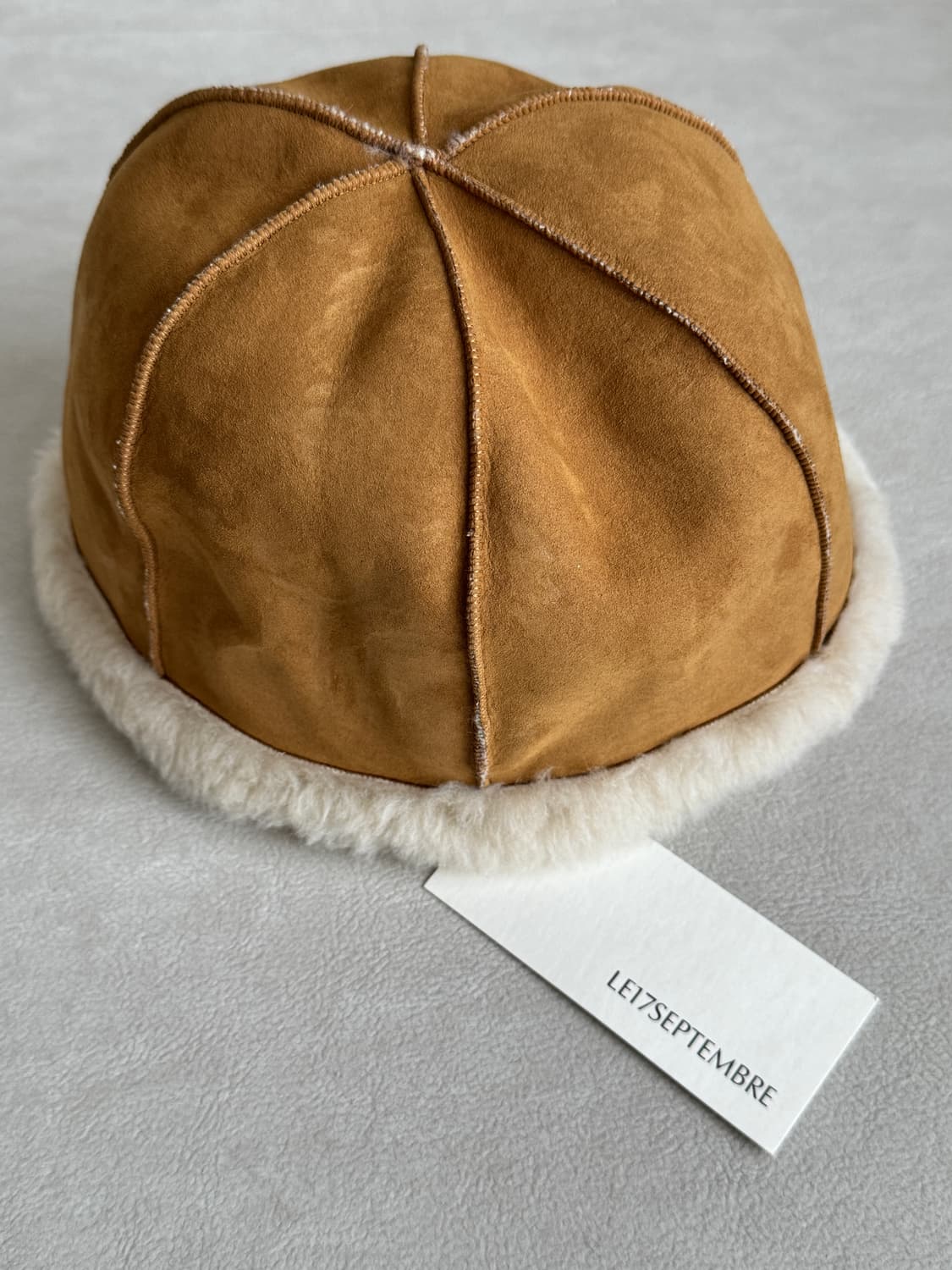 le17 르17셉템버 리버시블 시어링 모자 새상품 상품이미지1