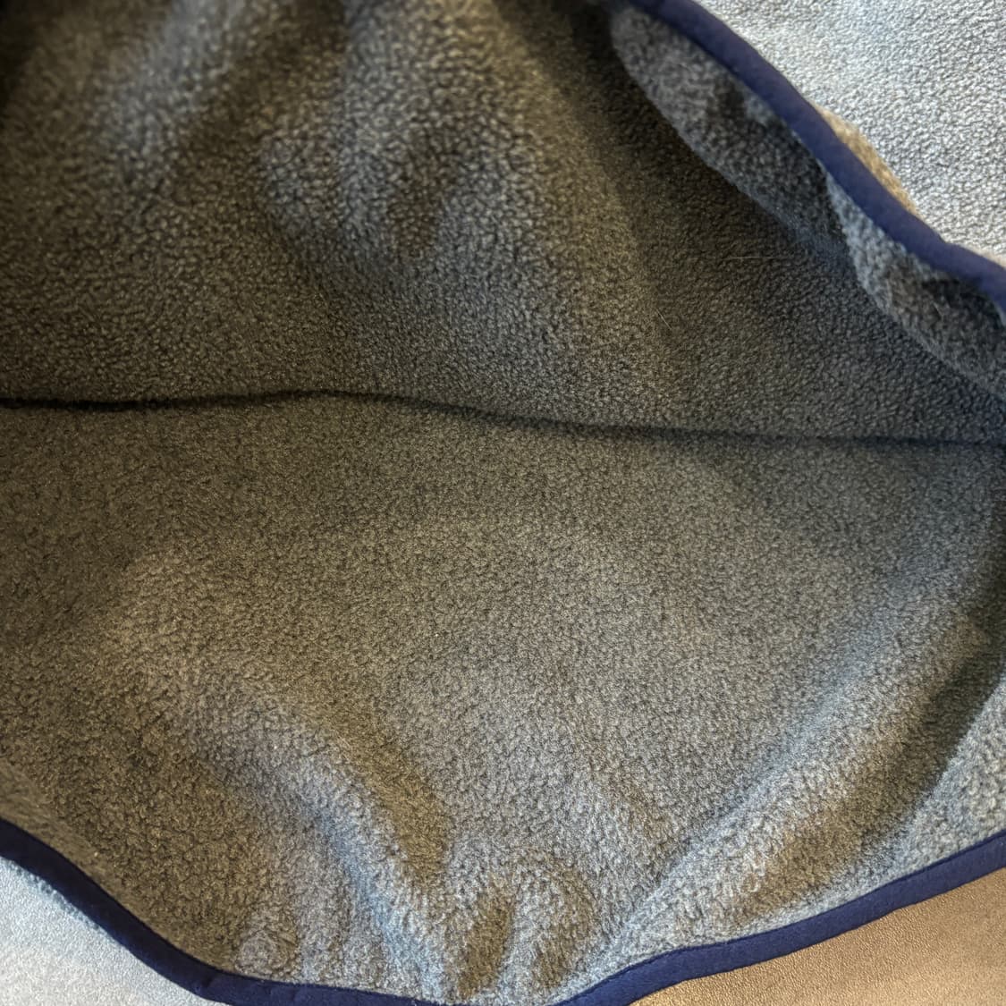 파타고니아 정품 신칠라 그레이 스냅티 상품이미지6