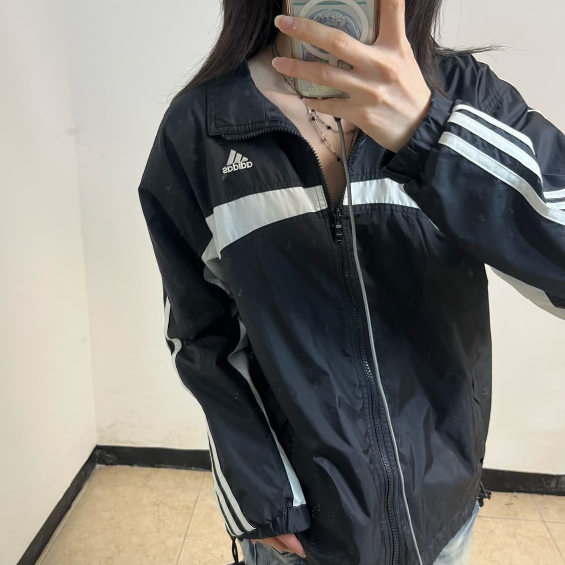Adidas 00’s black windbreaker 상품이미지3