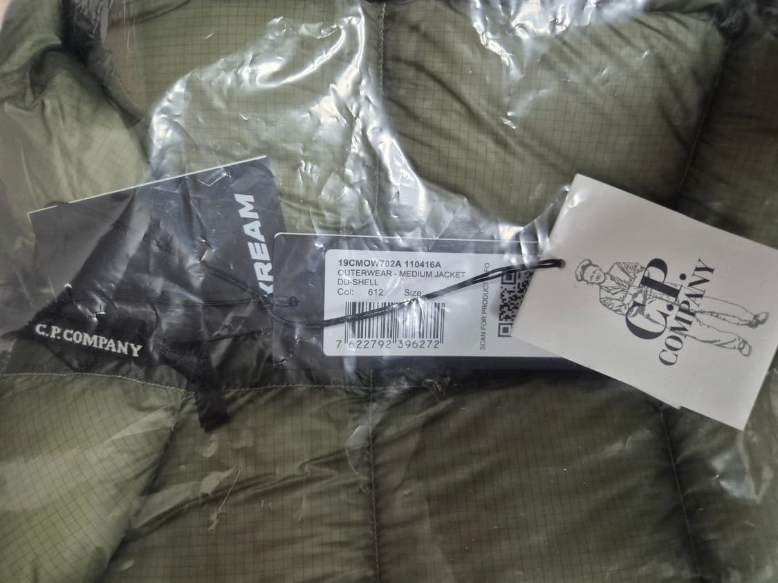 CP컴퍼니 DD쉘 후드 다운 자켓 씨그래스 상품이미지3