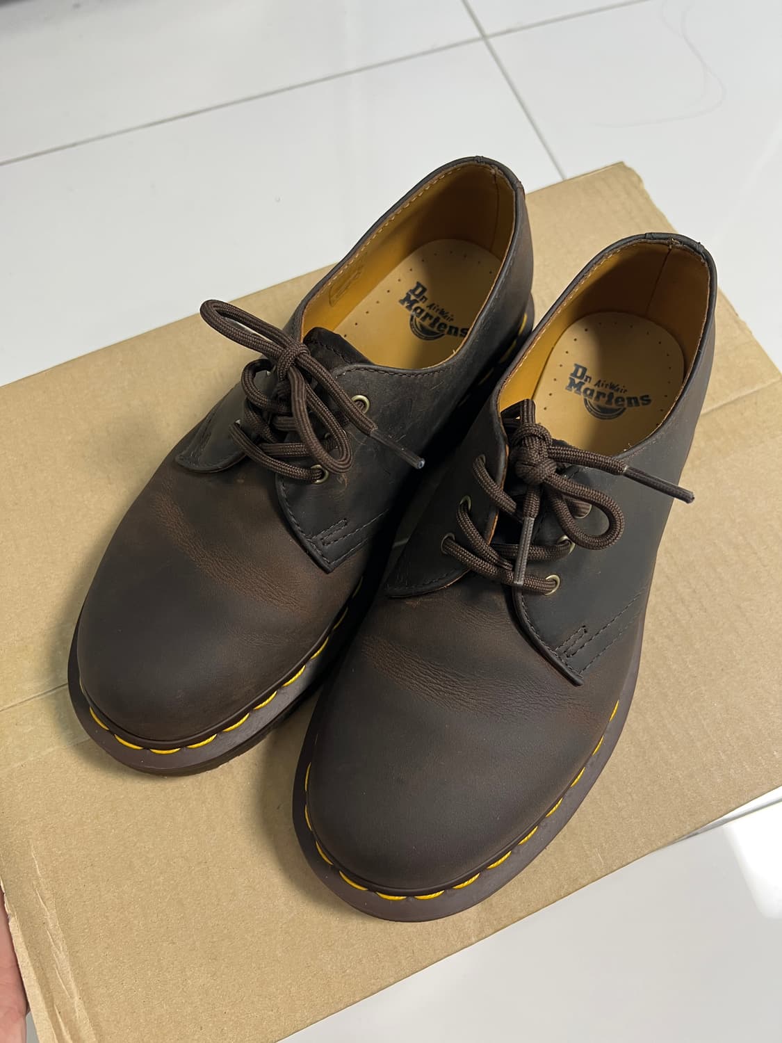 택포15) 닥터마틴 1461 3홀 크레이지호스 UK4  상품이미지1