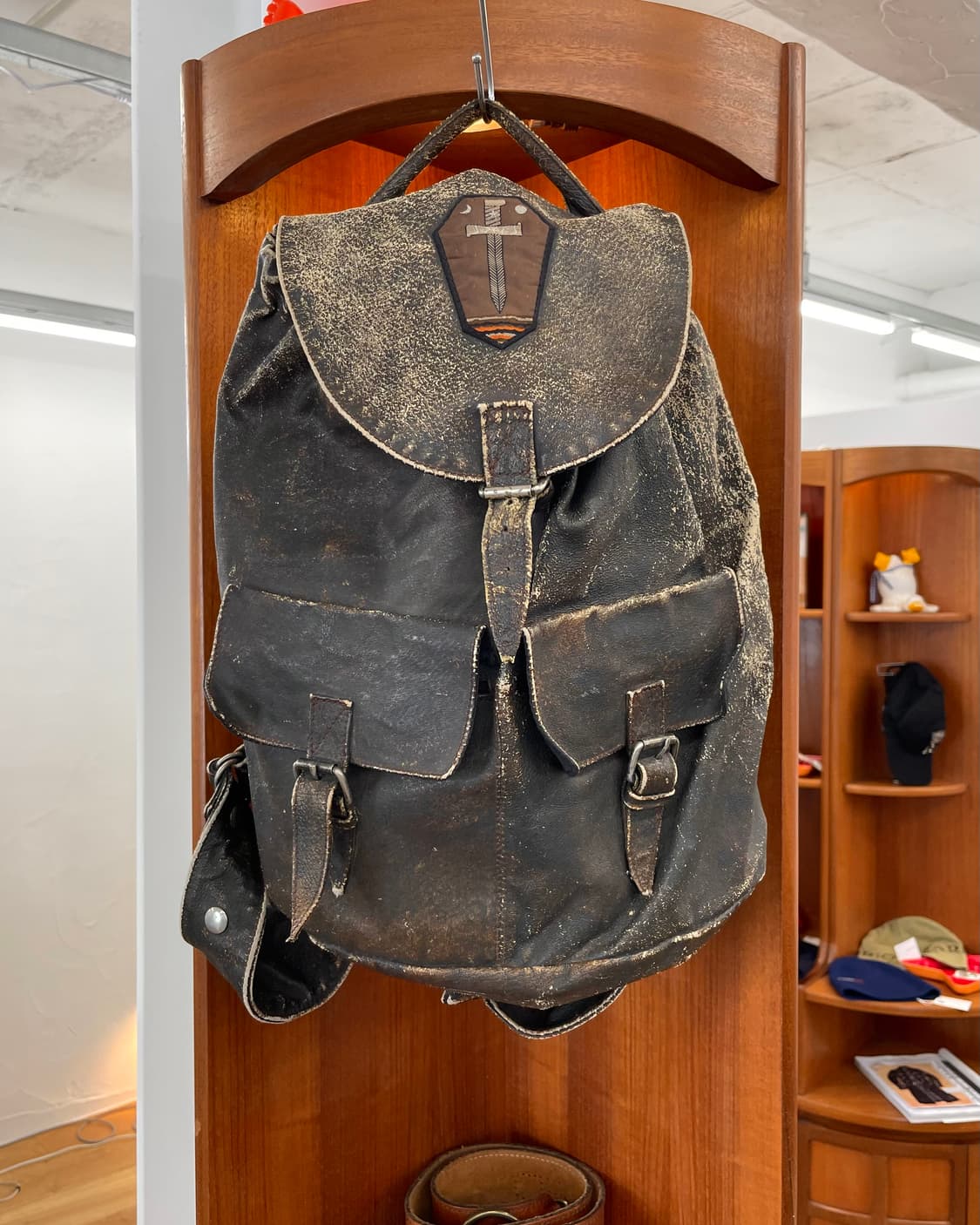 빈티지 레더 백팩 상품이미지3