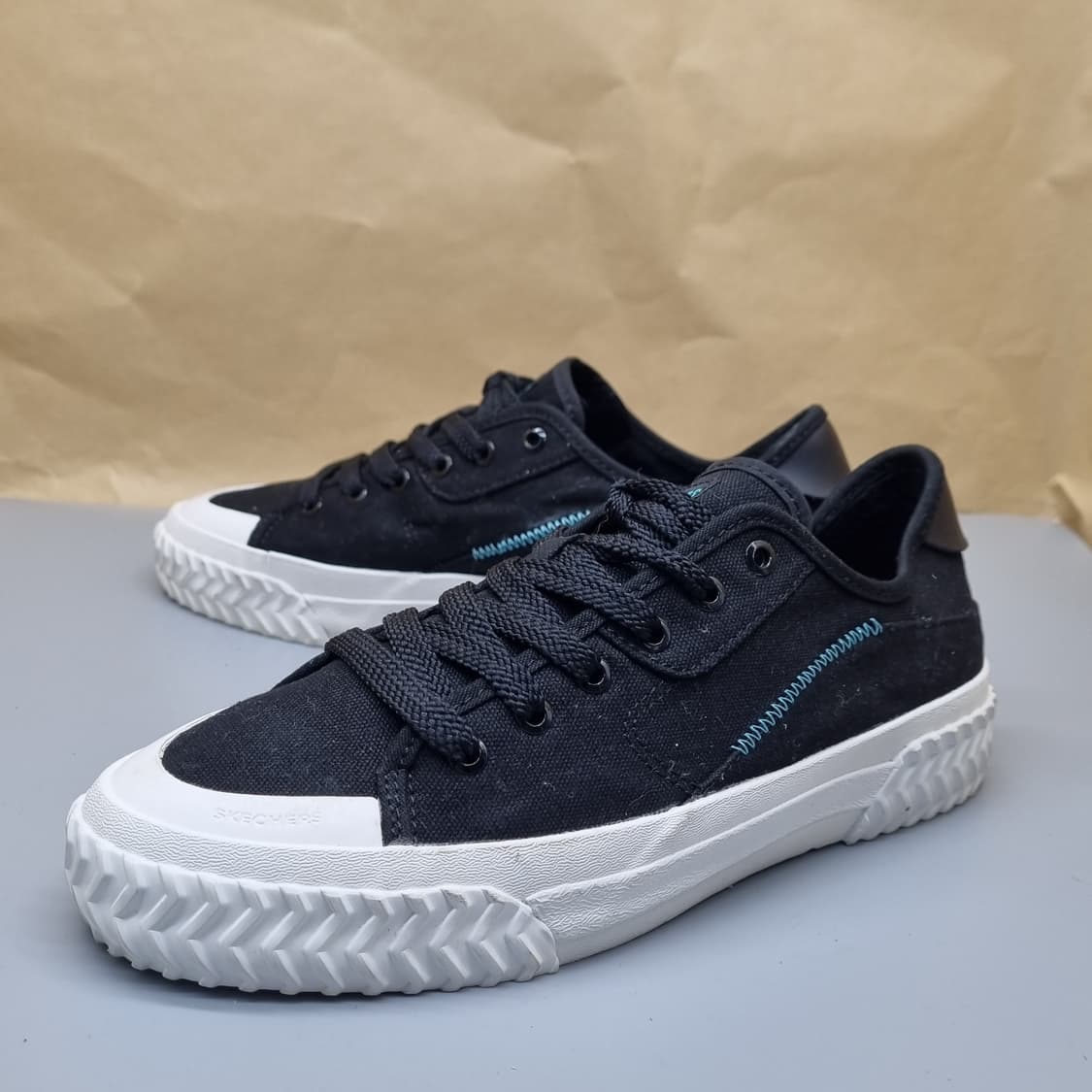 스케쳐스 스트릿 스니커즈 250 상품이미지1