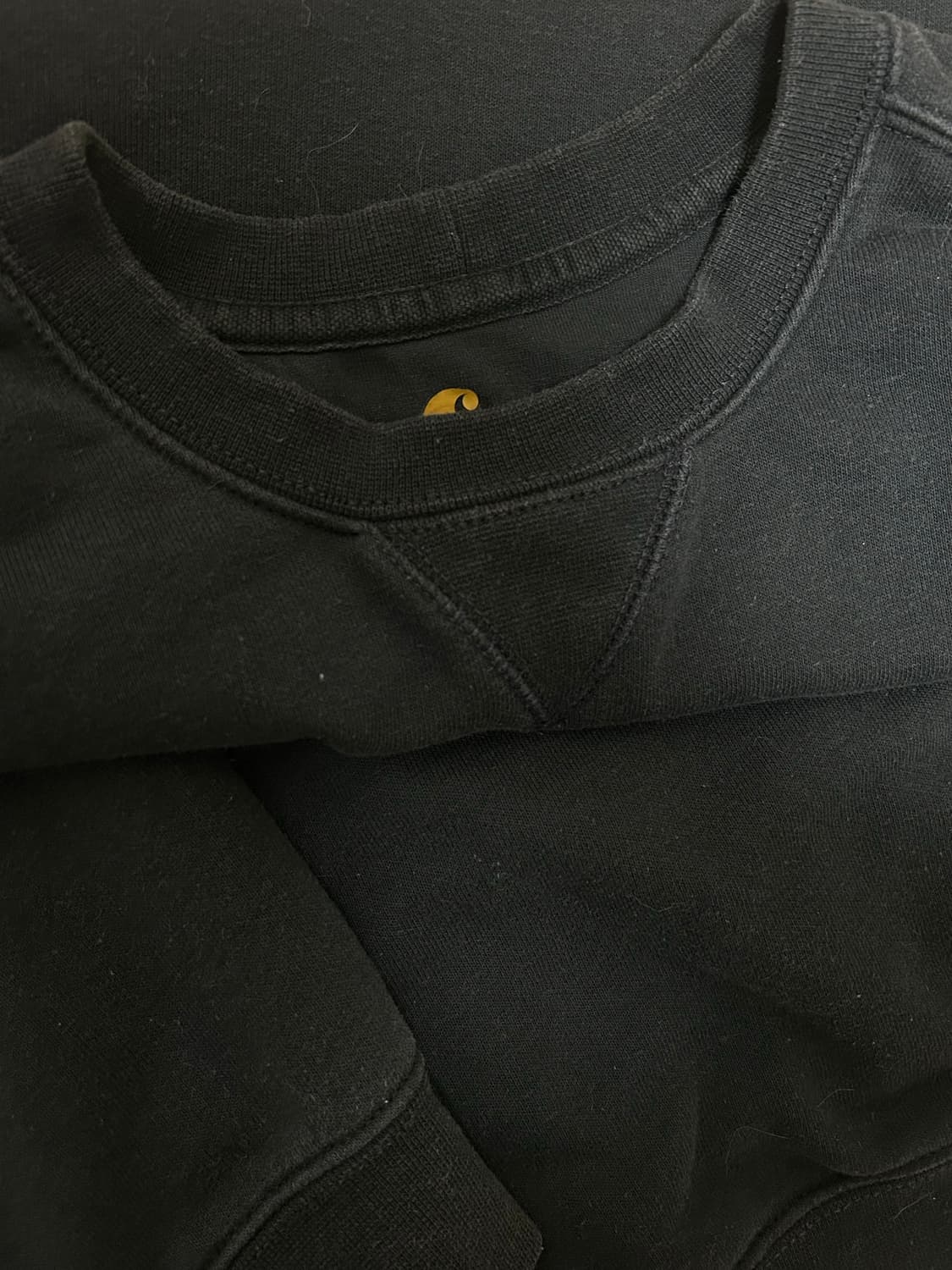 칼하트 오리지널핏 블랙 포켓 스웻셔츠 상품이미지5