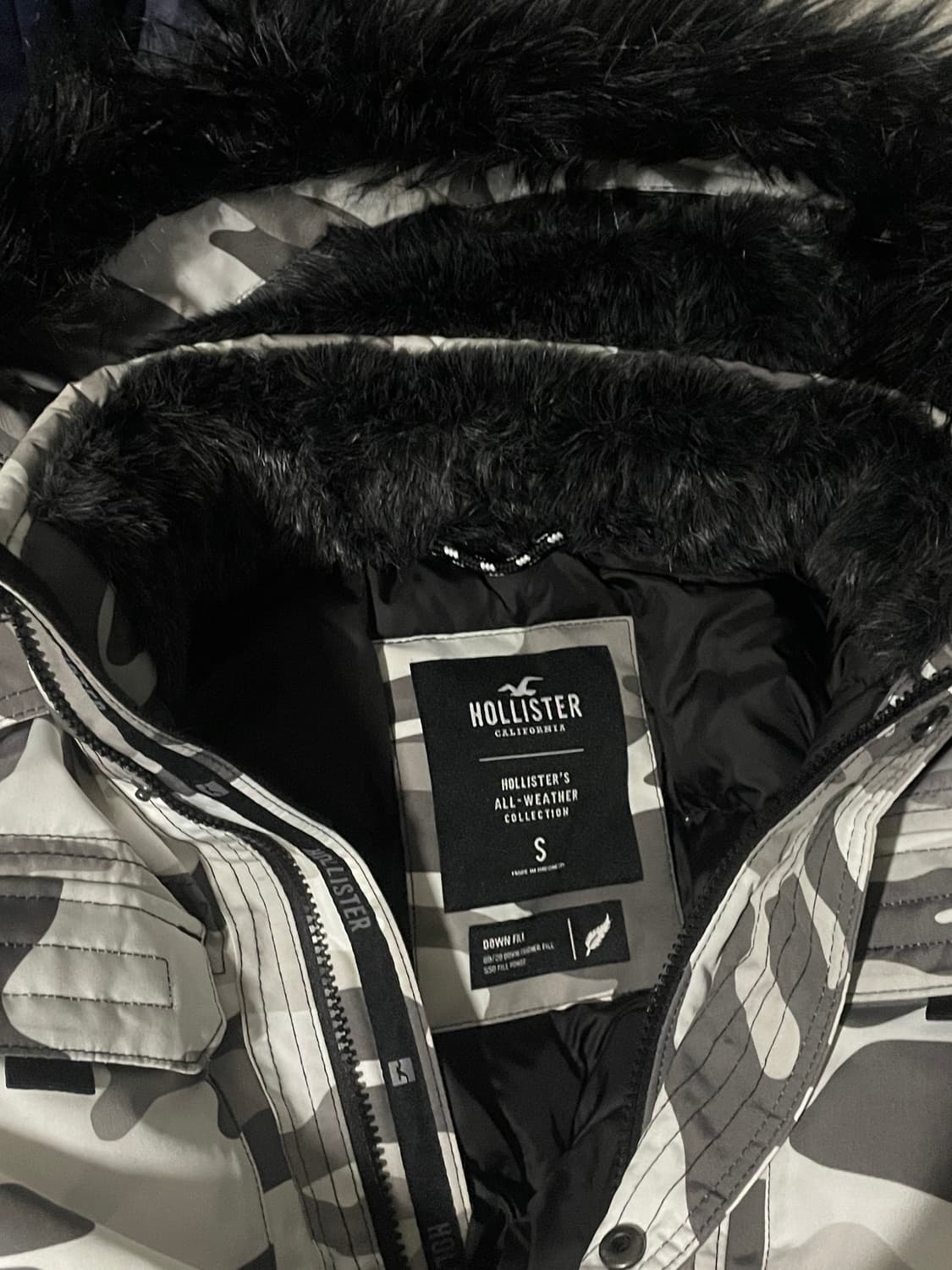 홀리스터 카모 퍼 패딩 그레이 울프죠 상품이미지2