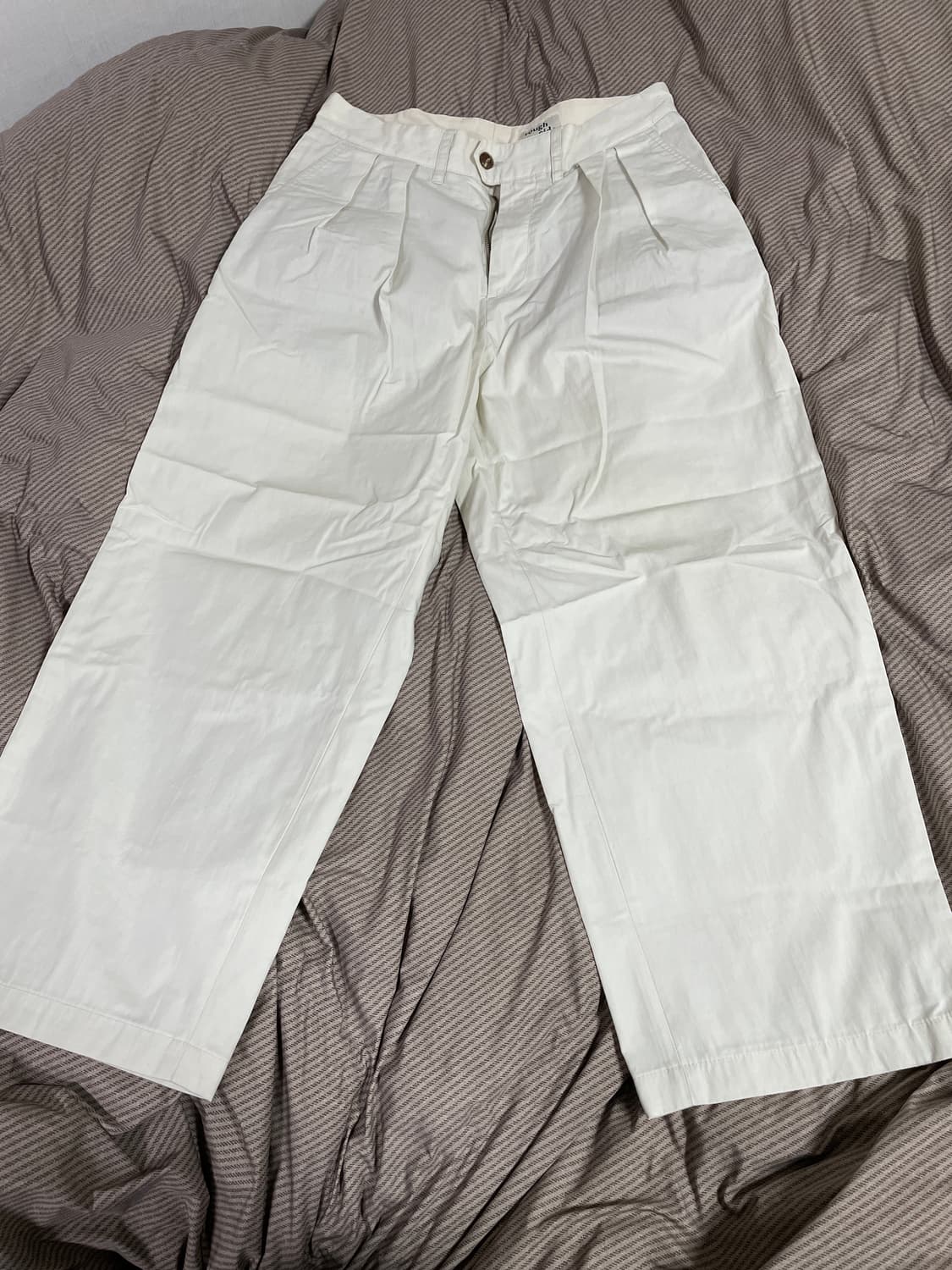 [ 2 ] 23SS 러프사이드 투턱 와이드 팬츠 에크루 (기장수선) 상품이미지1