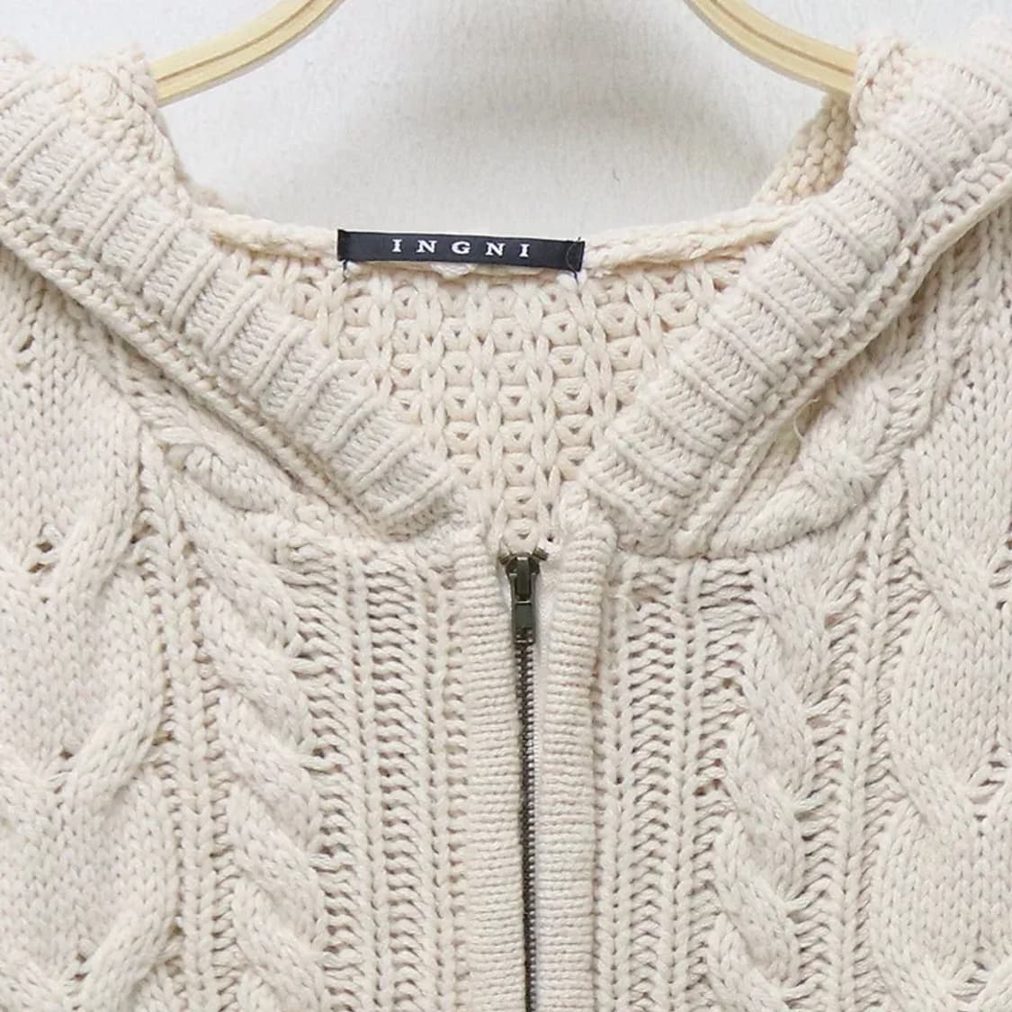 잉그니  꽈배기 후드 니트 집업 62286 상품이미지3