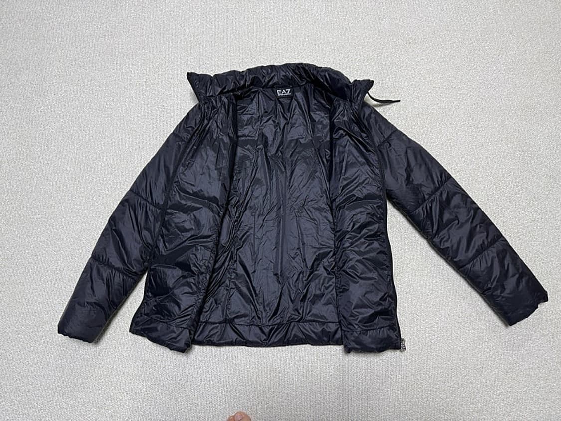 엠폴리오 알마니 경량패딩 여성용 95호 66사이즈 상품이미지2