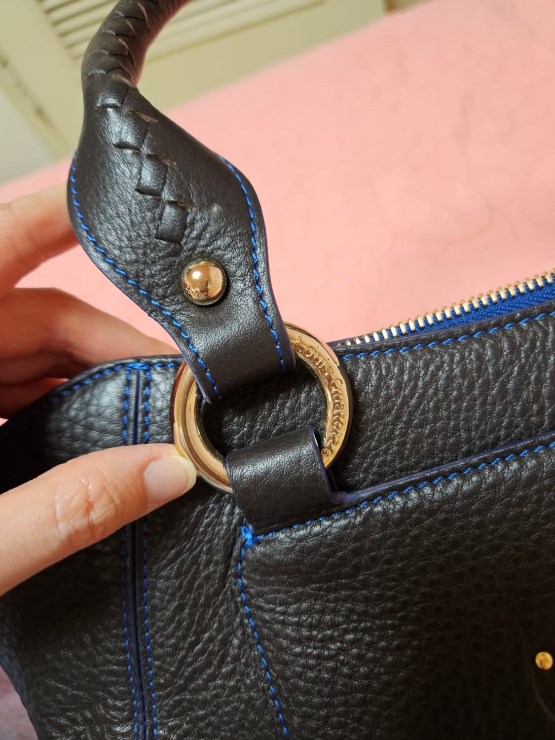 새상품. 루이까또즈 가죽 토드백 상품이미지9