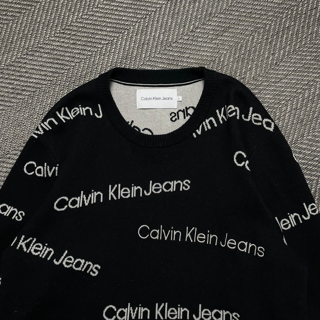 캘빈클라인 로고 플레이 라운드 울 니트 블랙o 5278 상품이미지4