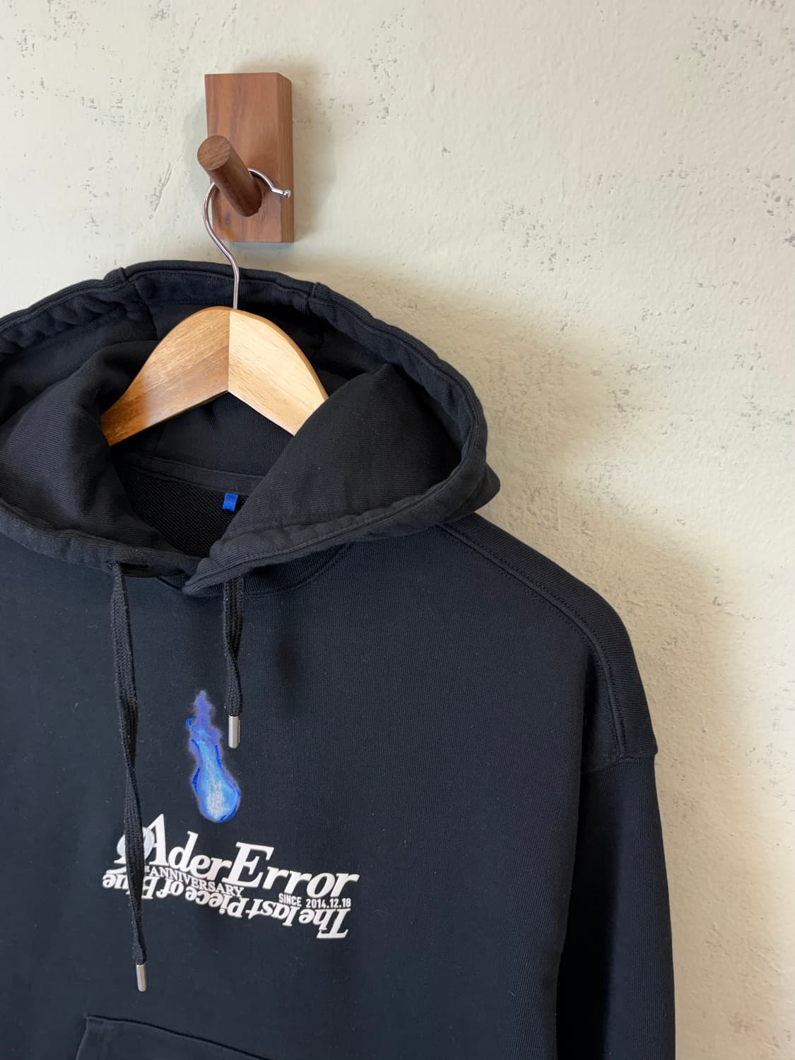 아더에러 9주년 og 9th 후드티 블랙 상품이미지4