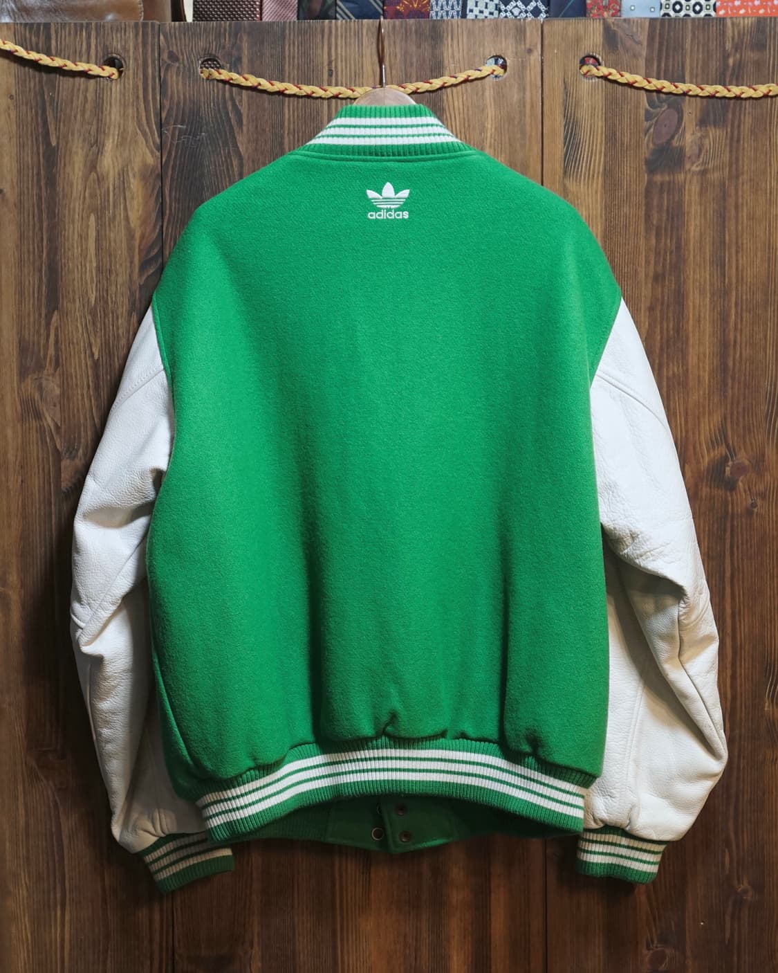 아디다스 캐나다 오리지널 레더 바시티자켓 상품이미지4