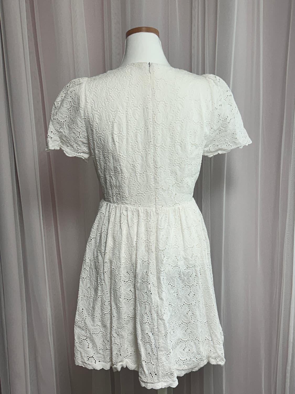 쎄무아듀 White Lace Dress 화이트 레이스 미니 드레스  상품이미지3
