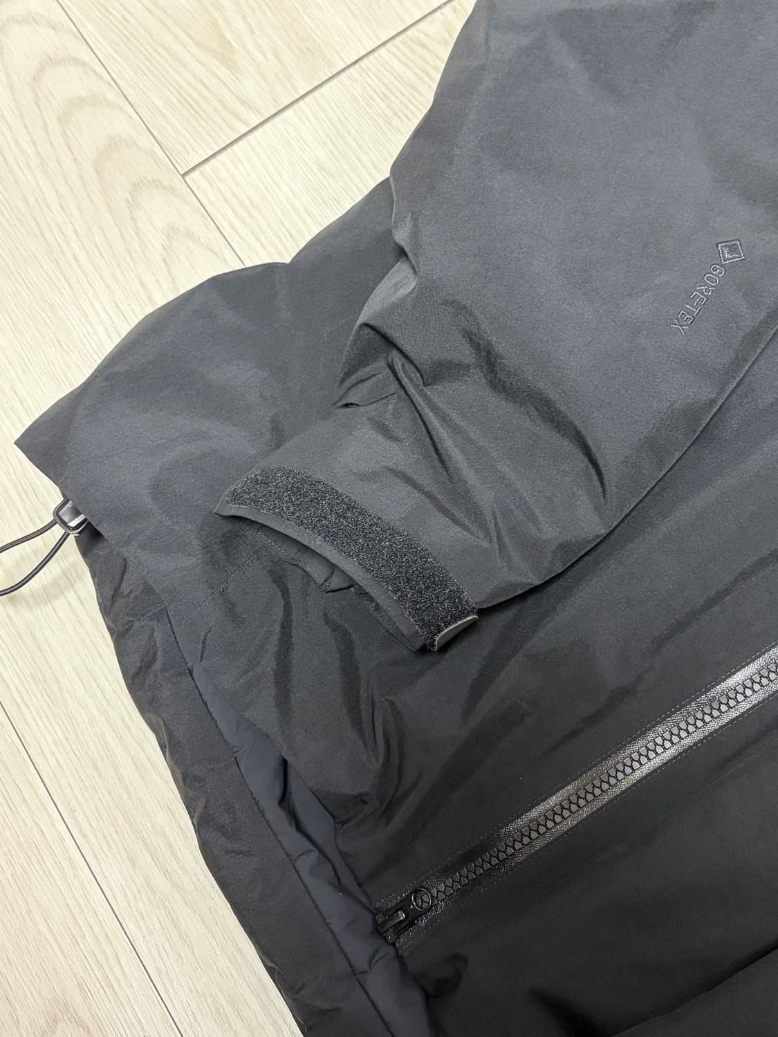 아크테릭스 베타 인슐레이티드 자켓 블랙 상품이미지2