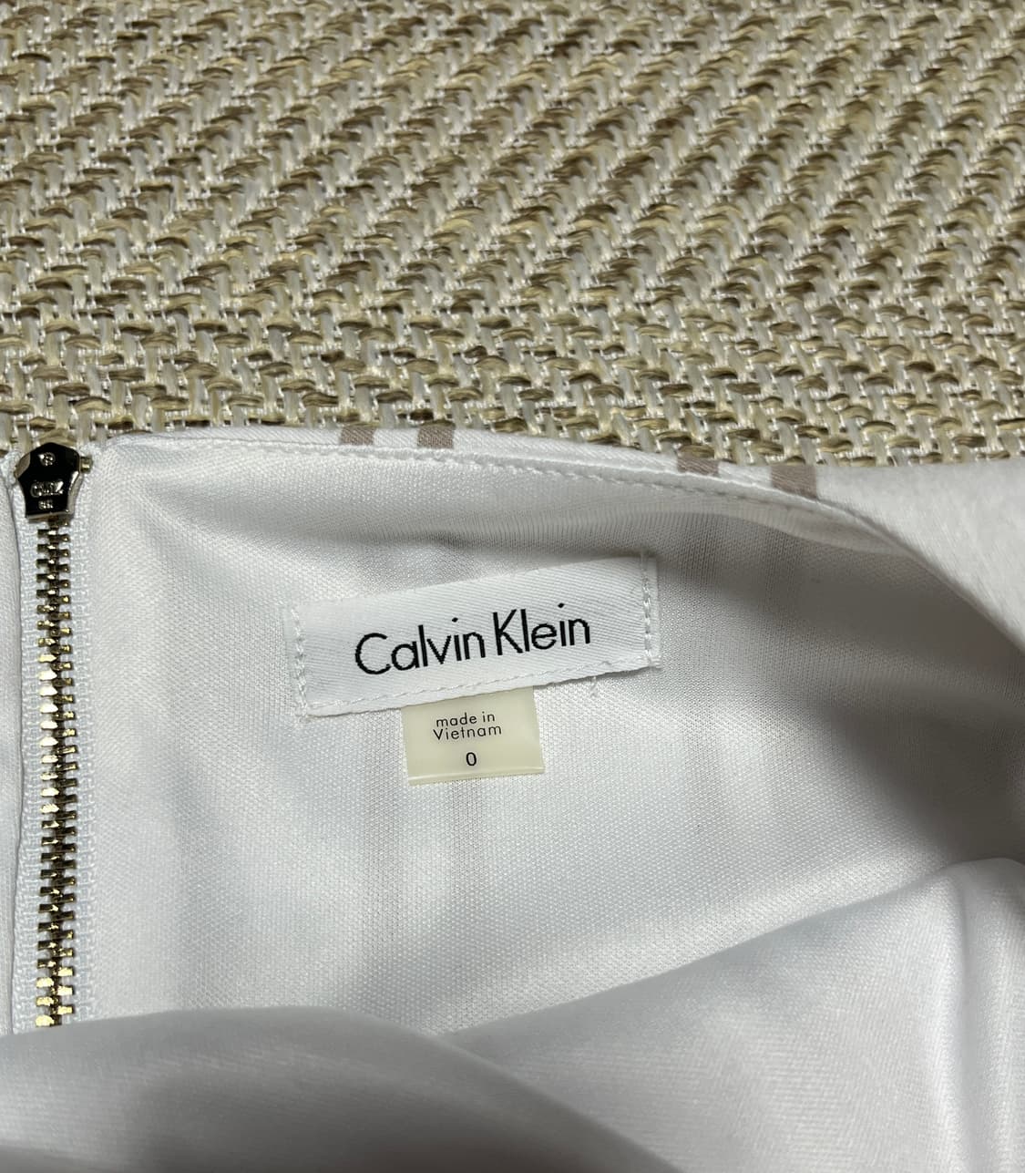 캘빈클라인 여리핏 스트라이프 숄더컷 원피스 S 상품이미지6