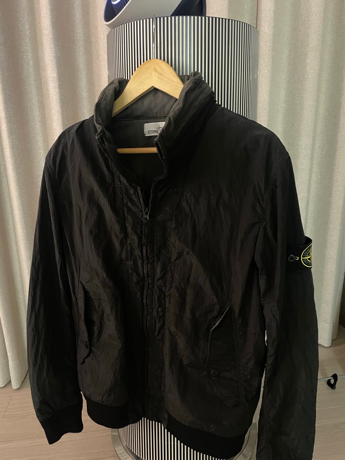 스톤아일랜드 나일론메탈 실드 자켓 블랙 상품이미지1