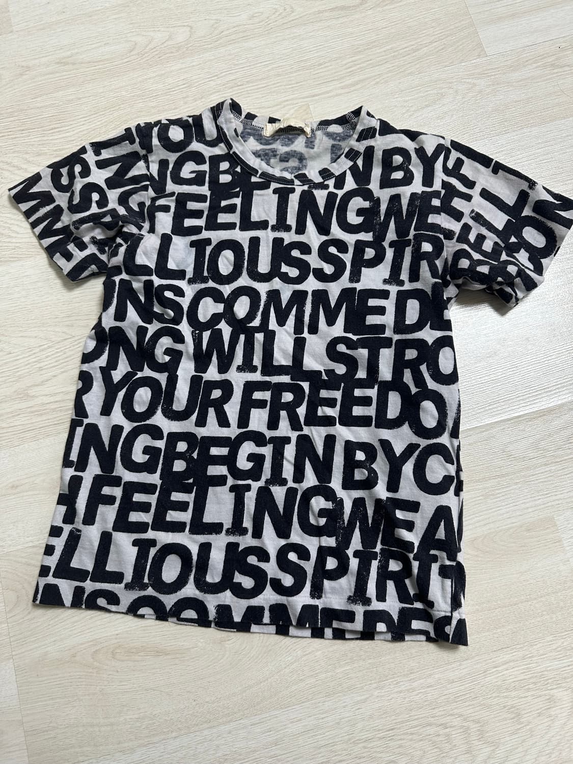 Comme des garcons 꼼데가르송 전판 나염 티셔츠 (xs) 상품이미지1