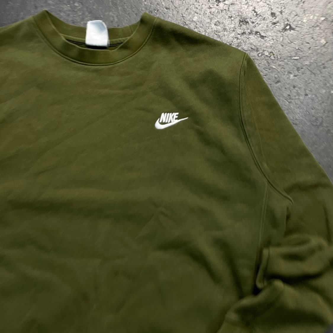 100 나이키 카키 맨투맨 상품이미지2