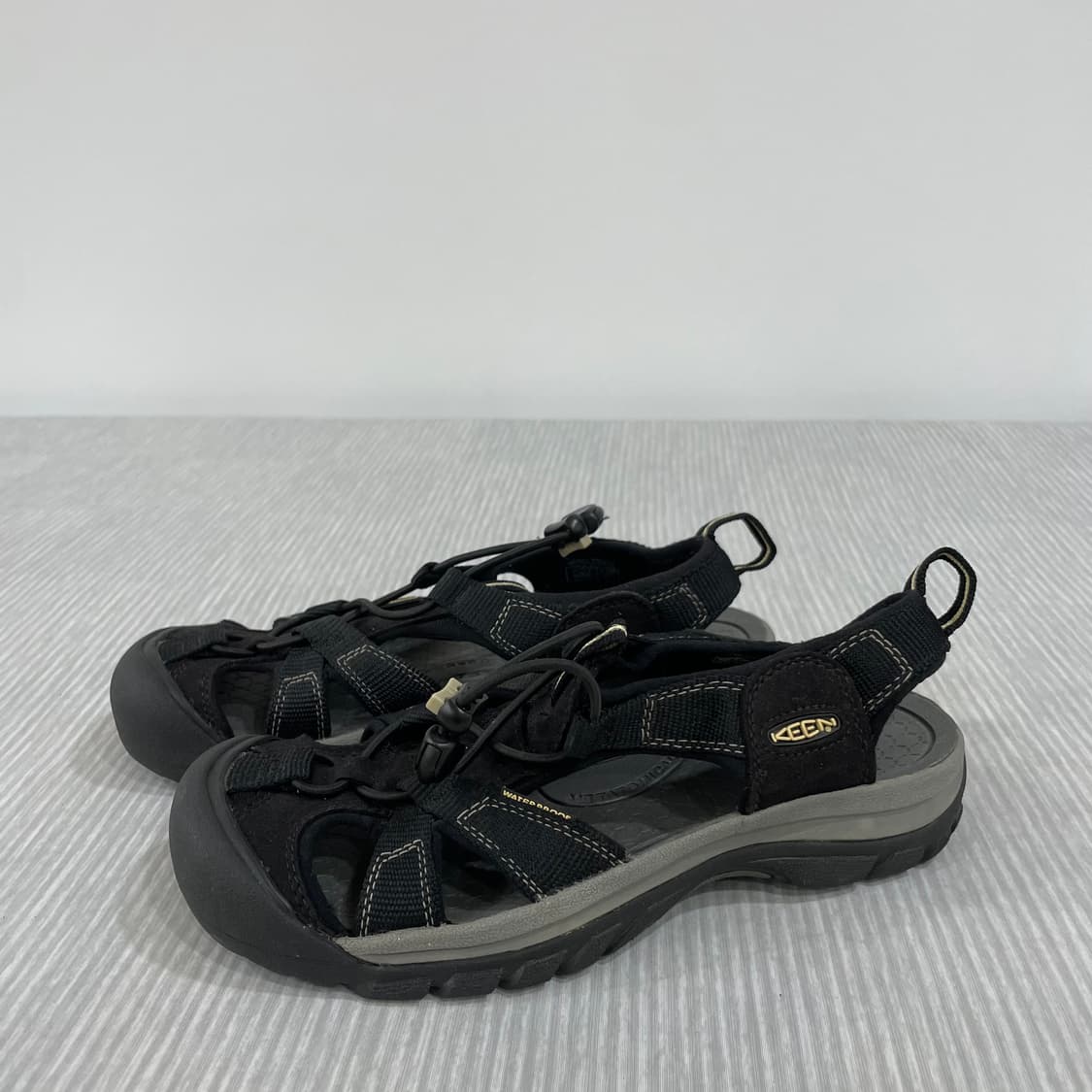 KEEN 킨 뉴포트 H2 주니어 샌들 240mm 상품이미지3