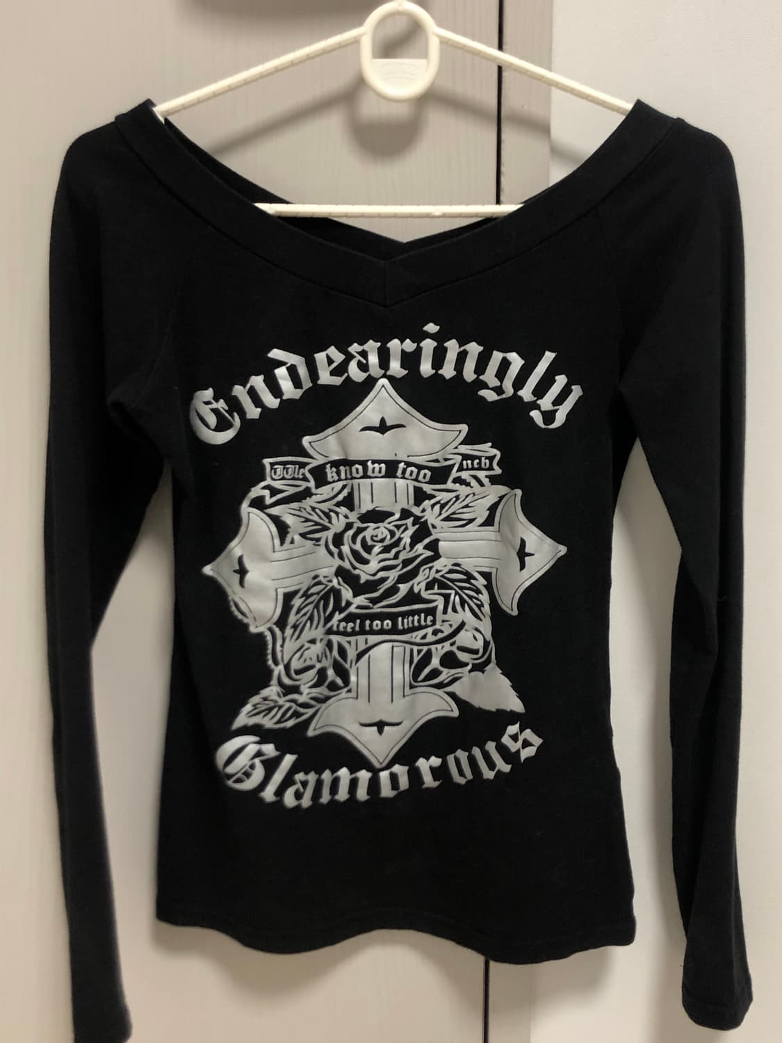 빈티지 y2k 00s 티셔츠 와이즈걸파우닝133레이어룸샵502선가든파티 상품이미지1