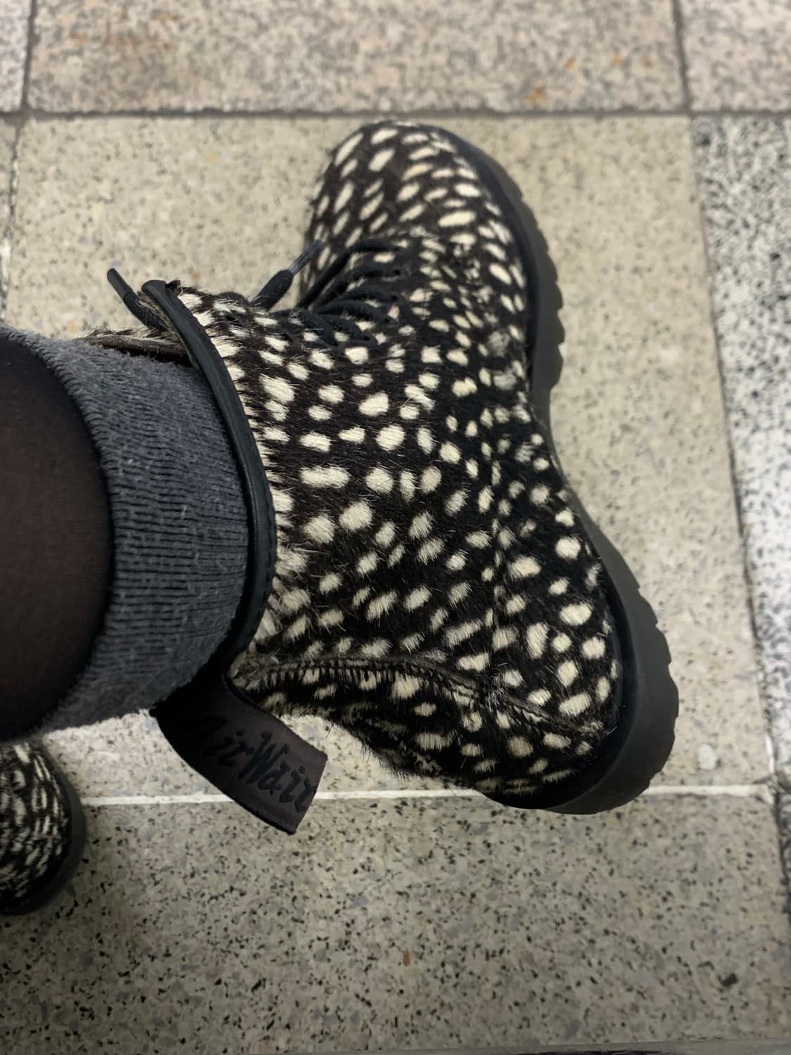 닥터마틴 송치 레오파드 240 상품이미지1