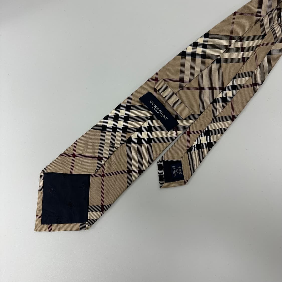 버버리 사선 체크 실크 넥타이 상품이미지4