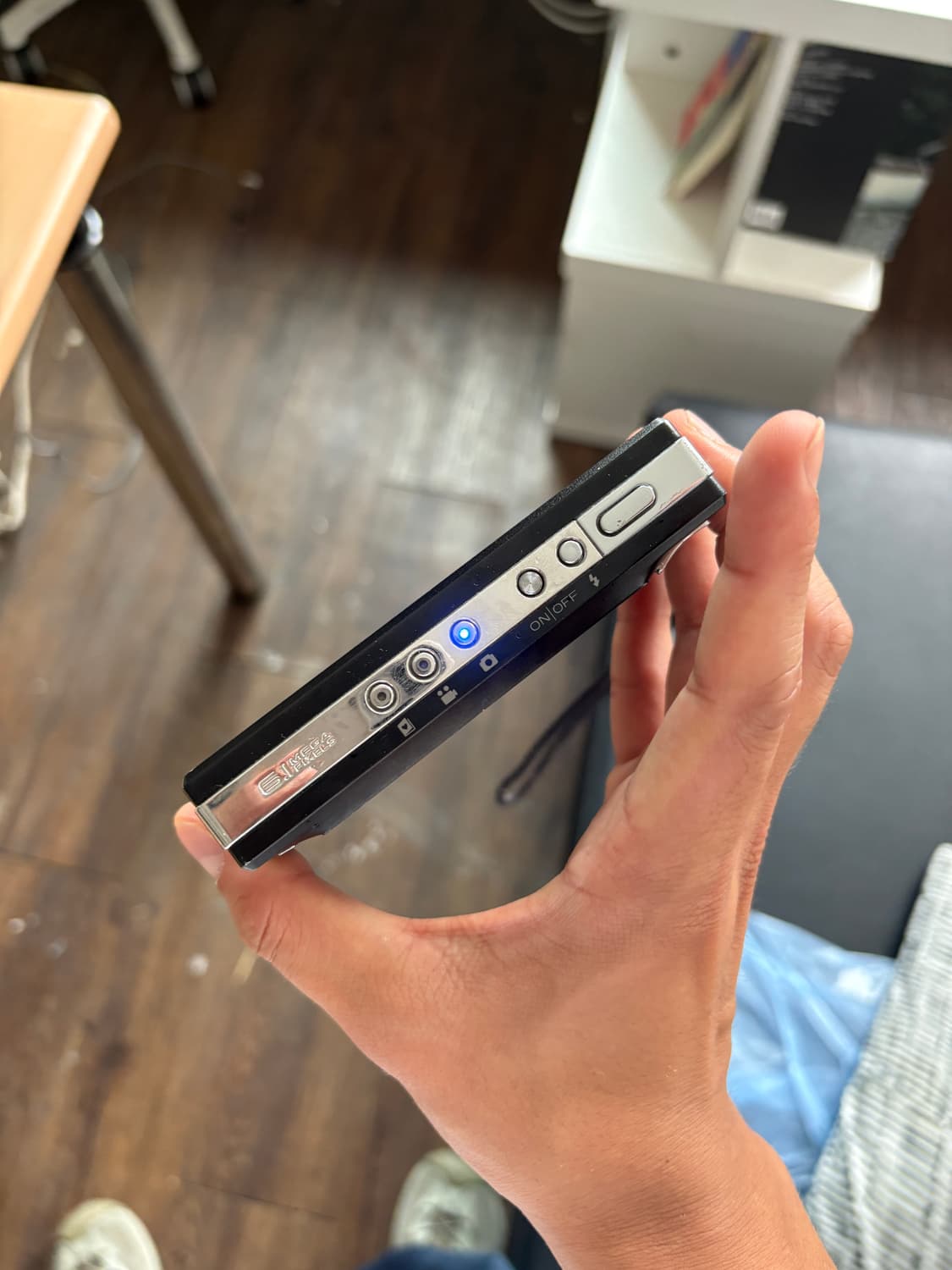 코닥 이지쉐어 v610 디지털카메라 상품이미지3