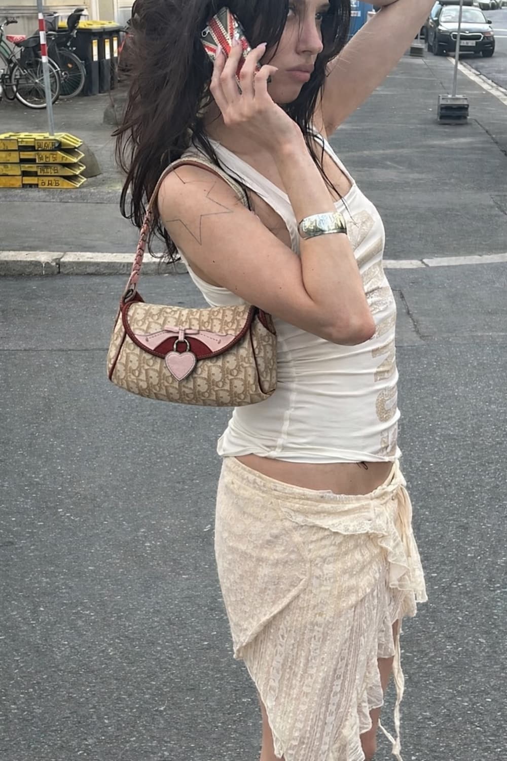 디올 로맨티크 트로터 하트 참 숄더백 상품이미지2