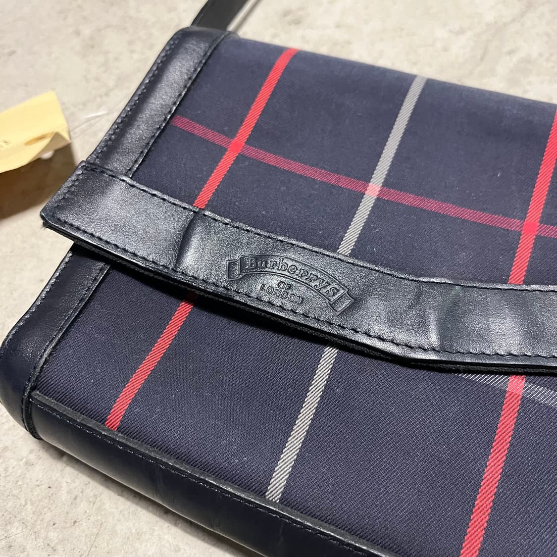 80s vintage burberrys cross bags  상품이미지3